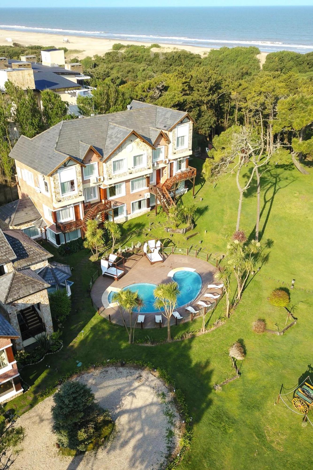 Haras Del Bosque Aparthotel Mar de Las Pampas Exteriör bild