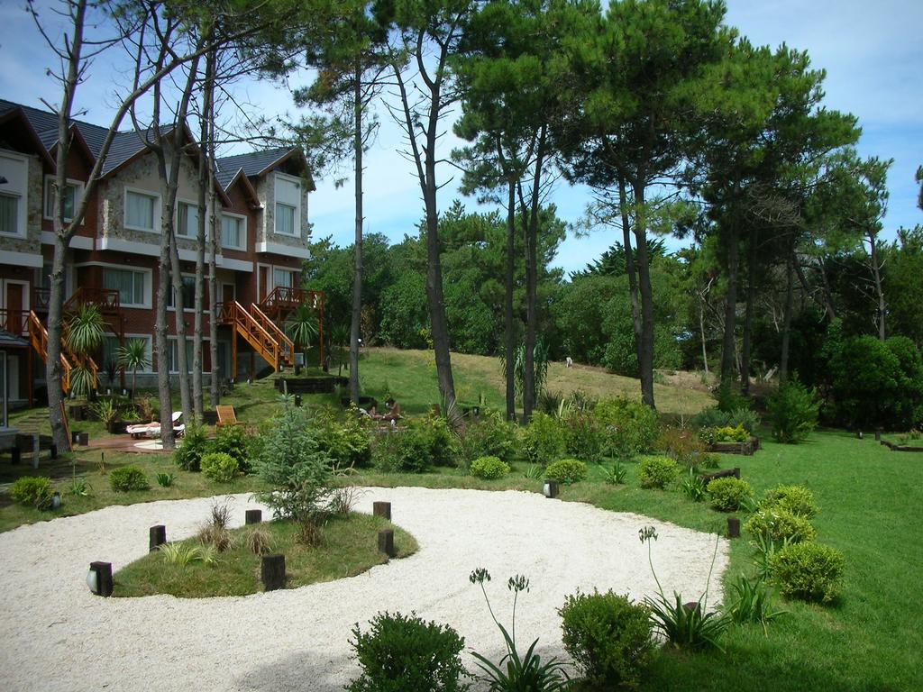 Haras Del Bosque Aparthotel Mar de Las Pampas Exteriör bild
